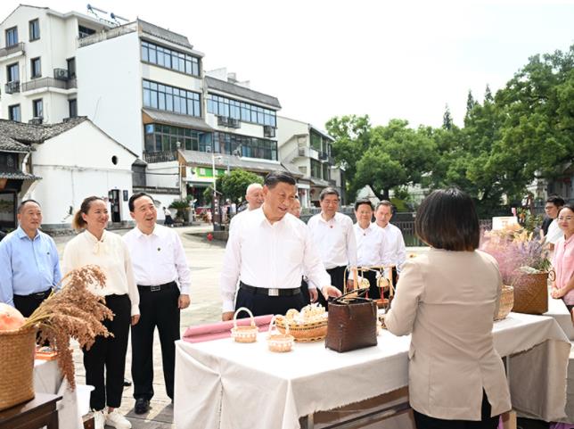 習近平在浙江考察時強調 始終干在實處走在前列勇立潮頭 奮力譜寫中國式現代化浙江新篇章 返京途中在山東棗莊考察