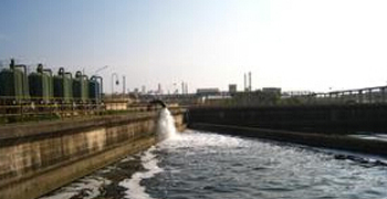 19個城市黑臭水體治理“交白卷”，應(yīng)該有個說法